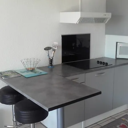 Haute Corse. 4 Pers .plage Piscine. Prunete . Appartement *