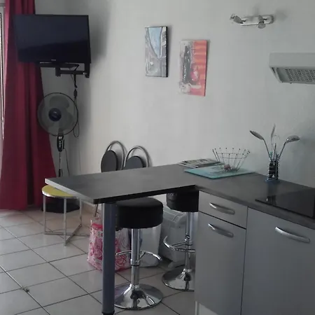 Haute Corse. 4 Pers .plage Piscine. Prunete . Lägenhet *